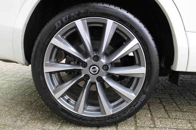 Nissan QASHQAI 1.3 DIG-T Tekna + Automaat | Leer | Navigatiesysteem | Trekhaak | Parkeersensoren | Stoelverwarming