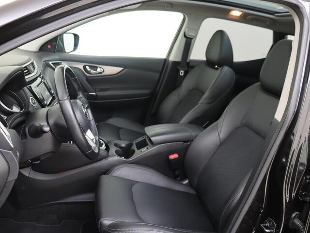 Nissan QASHQAI 1.2 Business Edition | Automaat | Design Pack | Stoelverwarming | LED-Verlichting | 360-graden Camera | Voorruit Verwarmd | 17" LMV | Full-Map Navigatie
