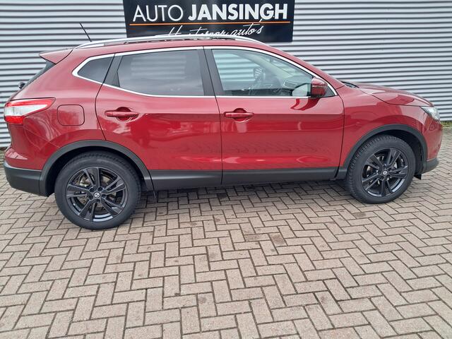 Nissan QASHQAI 1.2 N-Connecta met Panoramadak | Clima | Cruise | Camera | Navigatie | PDC voor en achter | Trekhaak | Keyless | RIJKLAARPRIJS INCL 12 MAANDEN GARANTIE EN BEURT