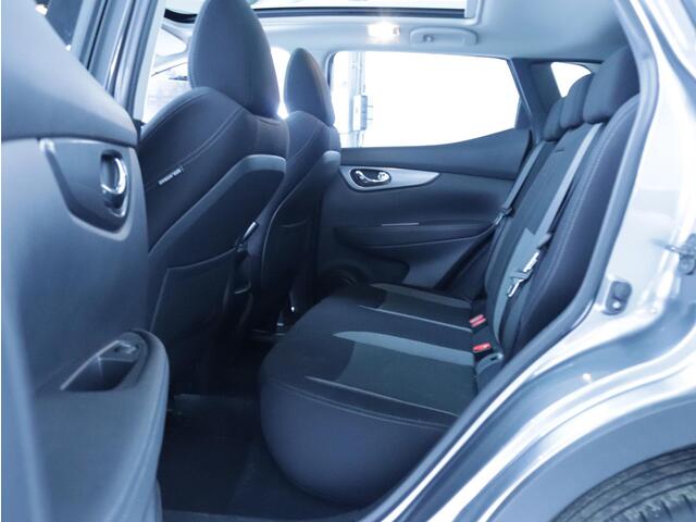 Nissan QASHQAI 1.3 DIG-T N-Connecta Clima/Navi/Trekhaak/Panoramadak