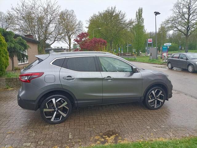 Nissan QASHQAI 1.2 DIG-T Tekna Pano,Cruise,Navi,Voorruitvw