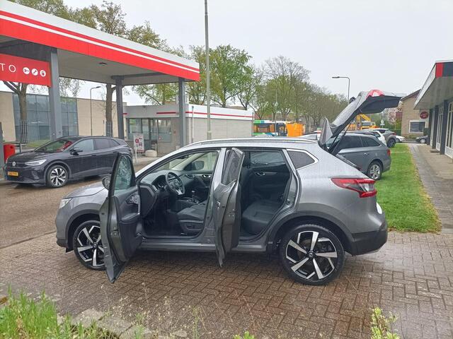 Nissan QASHQAI 1.2 DIG-T Tekna Pano,Cruise,Navi,Voorruitvw