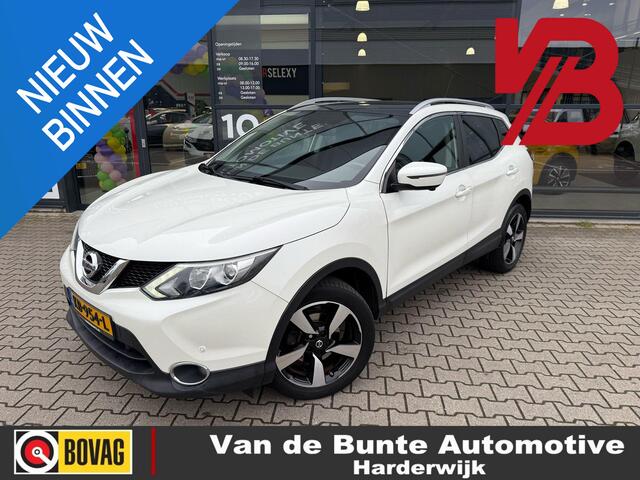 Nissan QASHQAI 1.2 N-Connecta *trekhaak & Panoramadak*