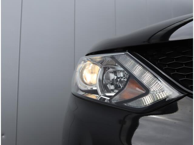 Nissan QASHQAI 1.2 N-Connecta | Stoelverwarming | Parkeercamera | Navigatie