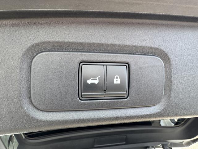 Nissan QASHQAI 1.3 MHEV Tekna Design