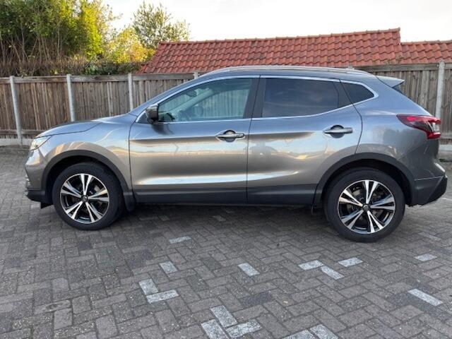 Nissan QASHQAI 1.2 TEKNA Pano