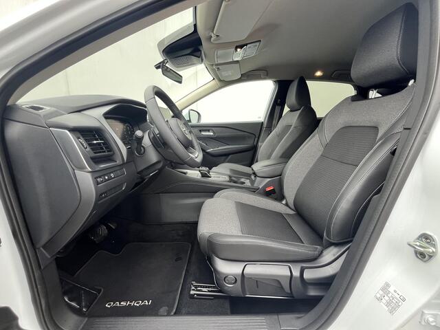 Nissan QASHQAI 1.3 MHEV Xtronic N-Connecta Automaat / Als NIEUW! / Nieuw Model Face Lift / Trekgewicht 1.800 kg / Cold Pack / 360° Camera / Voorruitverwarming / Stuur- en Stoelverwarming / Adaptieve Cruise Control / Apple Carplay & Android Auto / Navigatie full map / Al