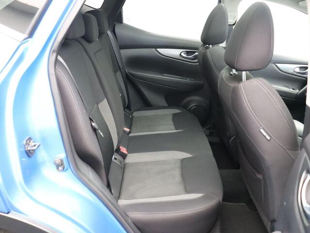 Nissan QASHQAI 158pk DIG-T N-Connecta | Trekhaak | Panoramadak | Stoelverwarming | Automaat | Cruise control |