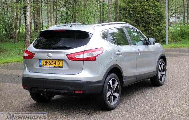 Nissan QASHQAI 1.2 Connect Edition | 2016 | AUTOMAAT | Panoramdak |