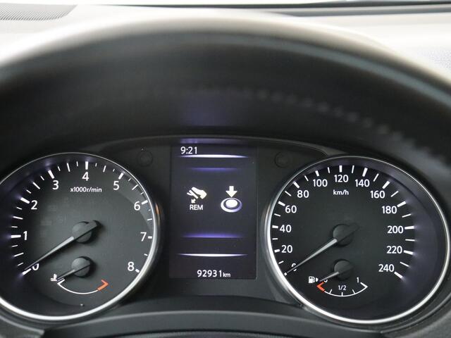 Nissan QASHQAI 1.2 Business Edition | Automaat | Design Pack | Stoelverwarming | LED-Verlichting | 360-graden Camera | Voorruit Verwarmd | 17" LMV | Full-Map Navigatie
