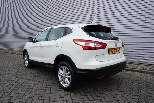Nissan QASHQAI 1.2 Acenta Climate / Navi / Cruise / Stoelv. / Camera / Parkeeers.