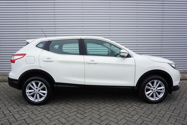 Nissan QASHQAI 1.2 Acenta Climate / Navi / Cruise / Stoelv. / Camera / Parkeeers.