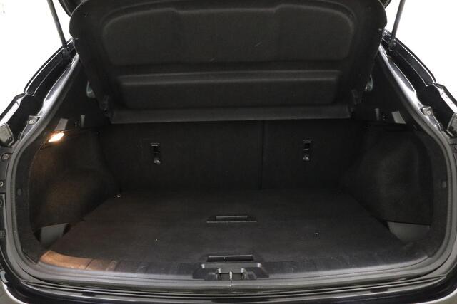 Nissan QASHQAI 1.2 Business Edition 116pk | Lederen Bekleding | Navigatie | Camera | Stoelverwarming | Climate Control | Voorruitverwarming
