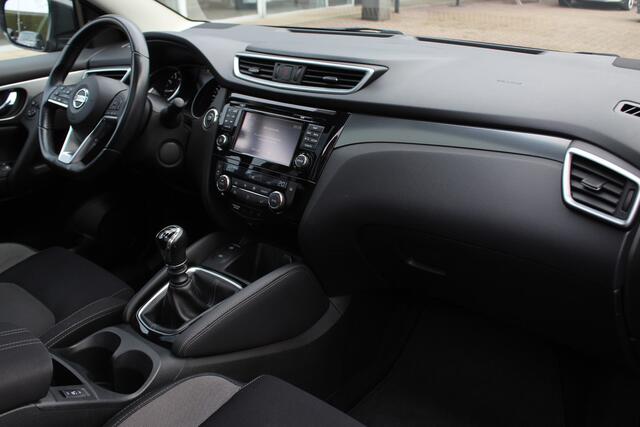 Nissan QASHQAI 1.2 N-Connecta / Trekhaak / Panoramadak / 360Camera / Navigatie / Keyless / DAB / Cruise Control