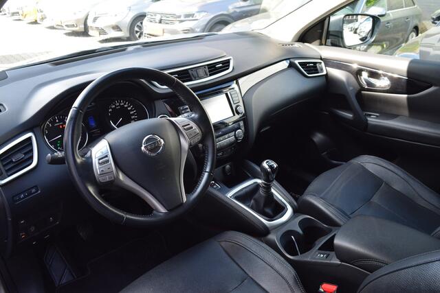 Nissan QASHQAI 1.6 Tekna | Pano | 360 Camera | 19 Inch |