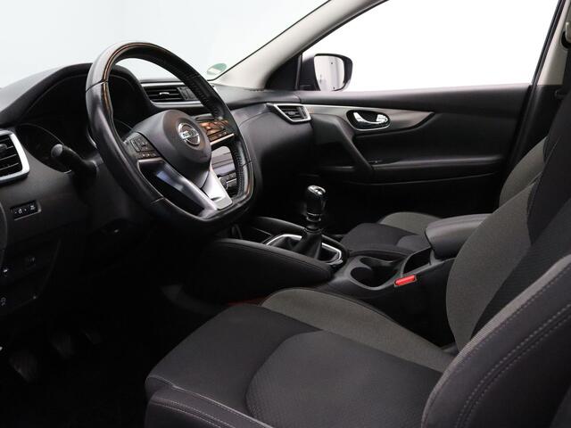 Nissan QASHQAI 1.3 DIG-T Business Edition 360° Camera | Cruise | Navi | Parkeersens. v+a | Trekhaak | Panoramadak