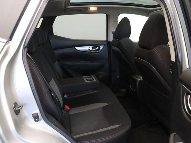 Nissan QASHQAI 140pk DIG-T N-Connecta | Panoramadak | 360 Graden Camera | Key-Less Entry | Cruise Control | Navigatie | Trekhaak |