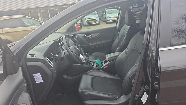 Nissan QASHQAI 1.2 Tekna 115pk Trekhaak | Achteruitrijcamera | Dodehoeksensoren | Navigatie | 19 inch velgen