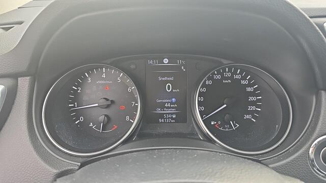 Nissan QASHQAI 1.2 Tekna 115pk Trekhaak | Achteruitrijcamera | Dodehoeksensoren | Navigatie | 19 inch velgen