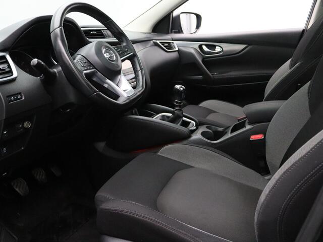 Nissan QASHQAI 116pk N-Connecta 360° Camera | Cruise | Navi | Parkeersens. v+a | Panoramadak