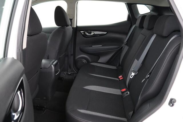 Nissan QASHQAI 1.3 DIG-T Acenta | Trekhaak | Camera | Carplay | Navigatie | Climate control | DAB | Cruise control | Parkeerhulp