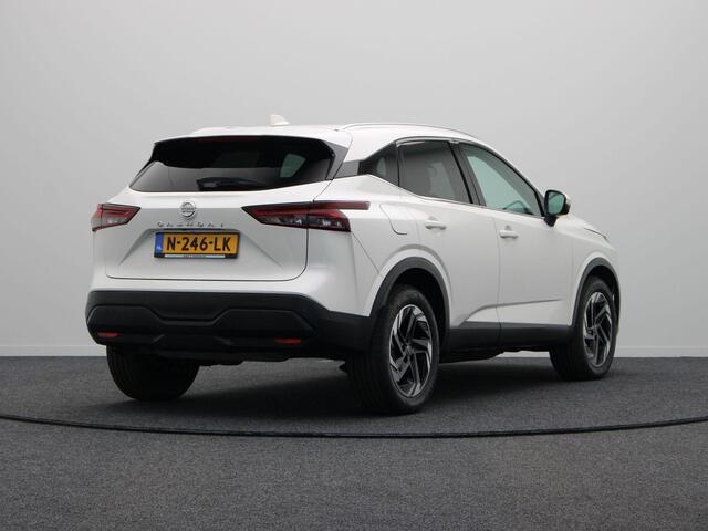 Nissan QASHQAI 158pk MHEV Xtronic Acenta | 18" Lichtmetalen Velgen | Rondomzicht Camera | Navigatie | DAB Audio | Panoramadak |