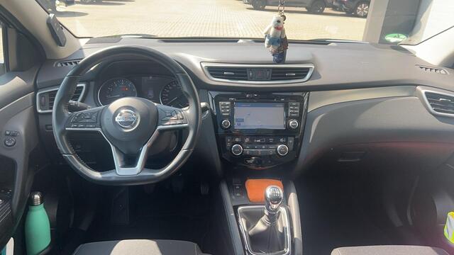 Nissan QASHQAI 1.2 N-Connecta | Panoramadak | Navigatie | 360º Camera |