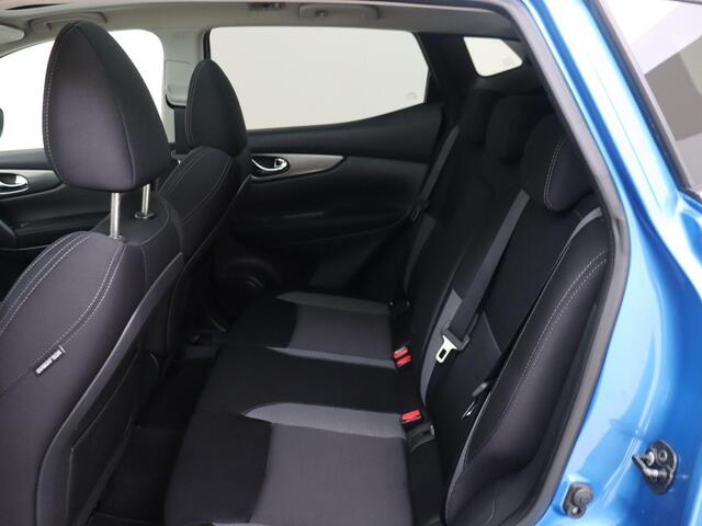 Nissan QASHQAI 1.2 N-Connecta | AUTOMAAT | Panorama-dak | 360 Camera | Privacyglass | Cruise & Climate control |