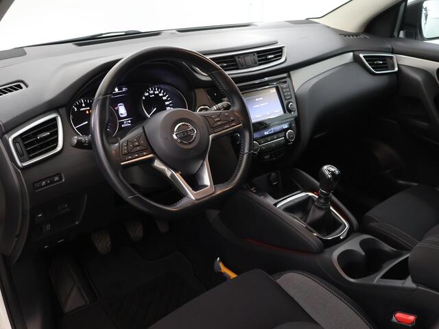 Nissan QASHQAI 1.6 N-Connecta | Trekhaak | Panoramadak | Navigatie | Climate Control | Cruise Control |
