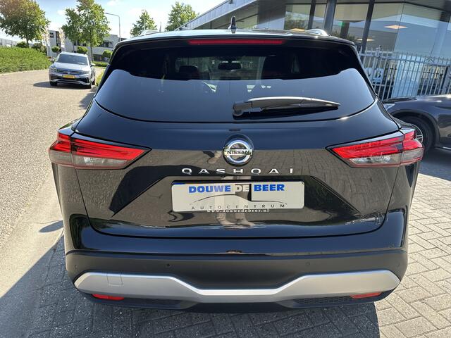 Nissan QASHQAI 1.3 MHEV Xtronic Tekna Pano-Dak | Trekhaak | Bose | Memory | Massage | HUD