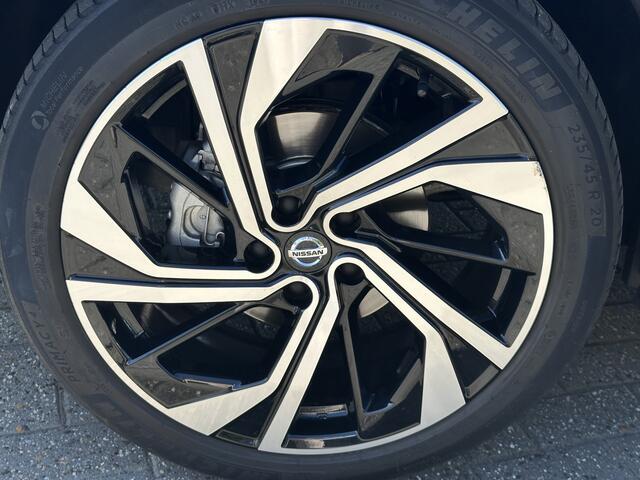Nissan QASHQAI 1.3 MHEV Xtronic Tekna Pano-Dak | Trekhaak | Bose | Memory | Massage | HUD