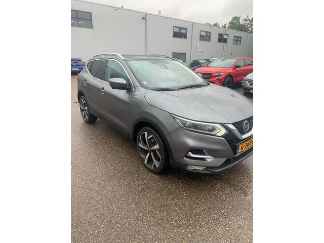 Nissan QASHQAI 1.3 DIG-T Tekna