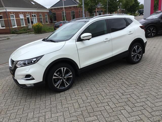 Nissan QASHQAI 1.3 DIG-T 140 MT N-Connecta+Design Pack