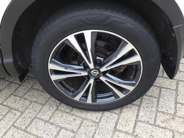 Nissan QASHQAI 1.3 DIG-T 140 MT N-Connecta+Design Pack