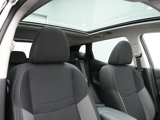 Nissan QASHQAI 1.3 DIG-T N-Connecta Automaat Dealer O.H. | Panodak | L.M. 18" | Navigatie | Apple Carplay | Camera | Stoelverwarming | Cruise Control | Climate Control |
