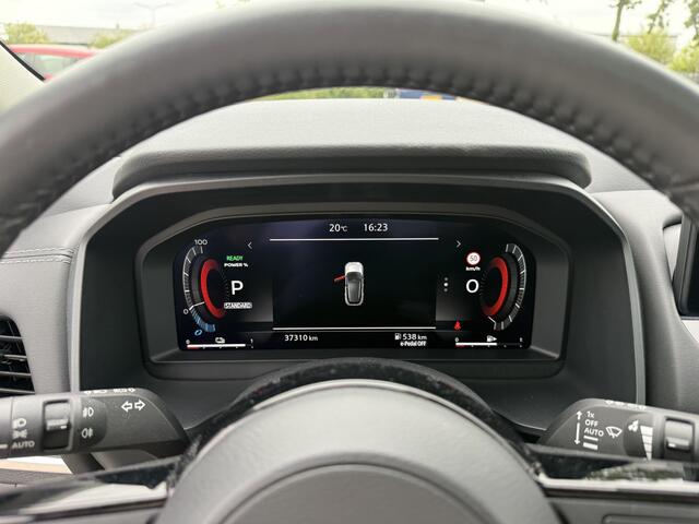 Nissan QASHQAI 1.5 e-Power Business Executive | Pano-dak | Trekhaak | HUD | ACC | Stoelverwarming | Info 0492-588988