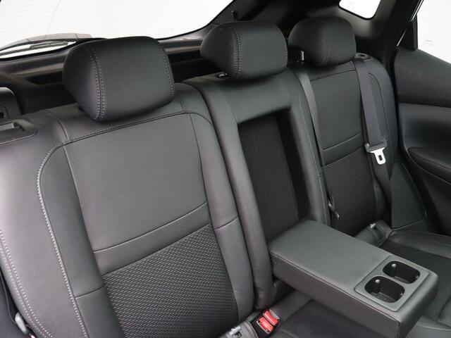 Nissan QASHQAI 1.2 Tekna | Trekhaak | Rondomzicht Camera | Panoramadak | Stoelverwarming | Voorruit Verwarming |
