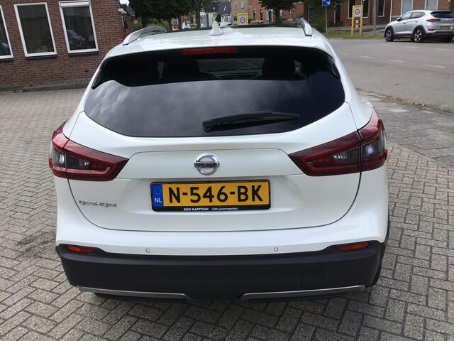 Nissan QASHQAI 1.3 DIG-T 160 DCT Premium Edition