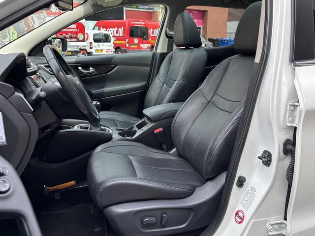 Nissan QASHQAI 1.6 Tekna | Panoramadak | Leder | Stoelverwarming | Navigatie | 360° Camera| LED Koplampen | Dodehoek | Rijklaarprijs!