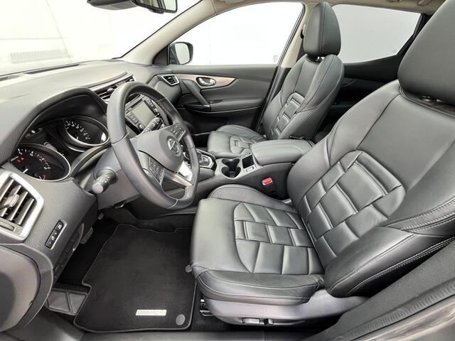 Nissan QASHQAI 1.3 DIG-T Premium Black Edition Automaat / Trekhaak (Trekgewicht 1.500kg) / Panoramadak / Verwarmde Voorstoelen / 360° Camera / Apple Carplay & Android Auto / Elektrisch Verstelbare Bestuurdersstoel / Cruise- en Climate Control / Keyless Entry & Start /
