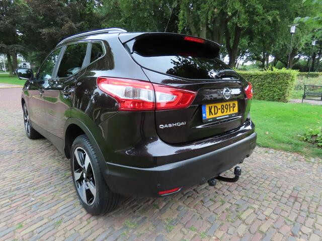 Nissan QASHQAI 1.2 Connect Edition Automaat LPG 360 Camera Panoramadak Dab Navigatie Ecc Cruisecontrol Line Assist Xenon/Led Pdc Lm Velgen Trekhaak