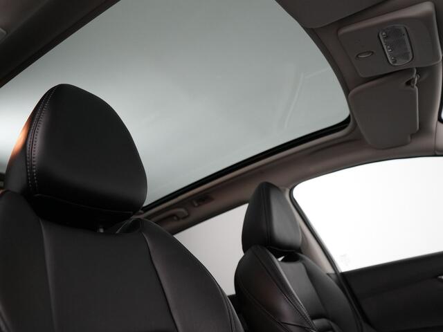 Nissan QASHQAI 1.3 DIG-T Premium Edition | Pano | Leer | Trekhaak | Camera |