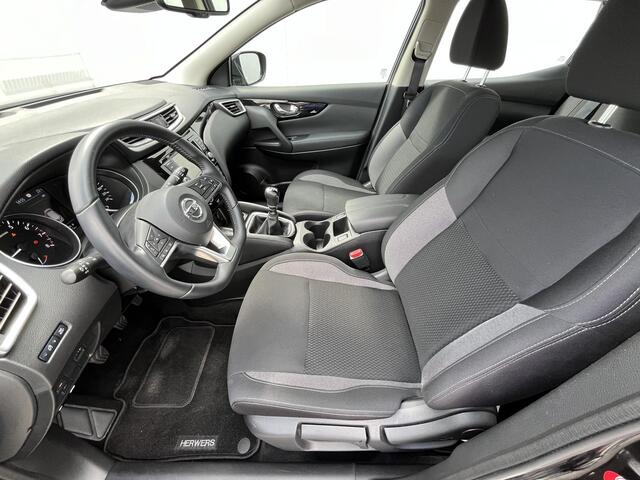 Nissan QASHQAI 1.3 DIG-T Acenta / 100% Dealeronderhouden / Trekhaak (Trekgewicht 1.300kg) / Achteruitrijcamera / Apple Carplay & Android Auto / Verwarmde Voorstoelen en Voorruit / Navigatie full map / Climate- en Cruisecontrol / DAB Radio