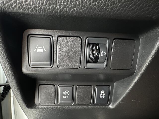 Nissan QASHQAI 1.2 N-Connecta CLIMA / CRUISE / 360 CAMERA / NAVI