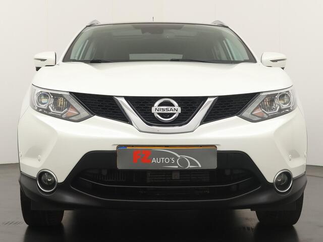 Nissan QASHQAI 1.2 Tekna Automaat - Panoramadak - Lederen bekleding - Navigatie - Trekhaak