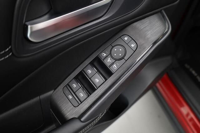 Nissan QASHQAI 1.3 MHEV Acenta | Pano | Adapt. Cruise | Keyless | Camera | Trekhaak | Apple CarPlay