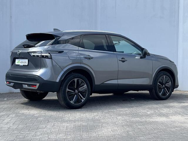 Nissan QASHQAI 1.3 MHEV Xtronic Tekna Automaat / ¤4.000,- Nissan Voorraadvoordeel / NIEUW uit voorraad leverbaar! / Panoramadak / Googlemaps Navigatie / HUD / 360° Camera / Elektrische Achterklep / Stuur- en Stoelverwarming voor / Voorruit Verwarming / Elektrische Verst