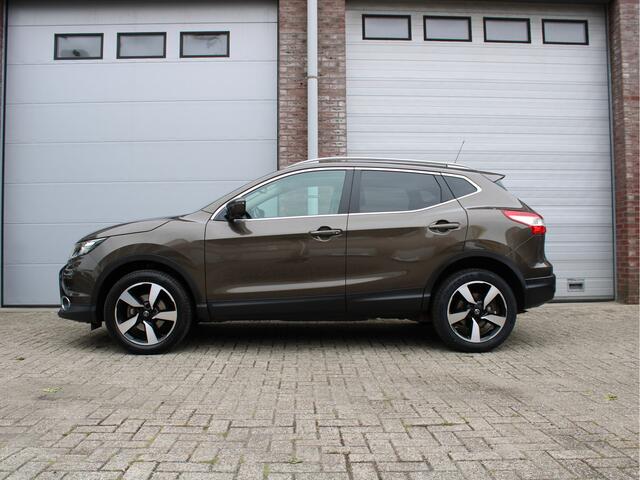 Nissan QASHQAI 1.6 N-Connecta Panoramadak/360 Camera/Navi/Trekhaak