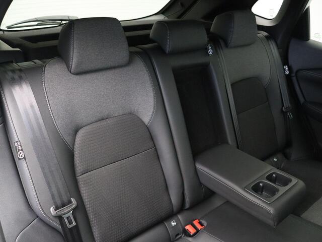 Nissan QASHQAI 1.3 MHEV Xtronic N-Connecta | Automaat | 18" Lichtmetalen Velgen | Stoel, Stuur en Voorruitverwarming | Adaptieve Cruise Control | Keyless Entry |