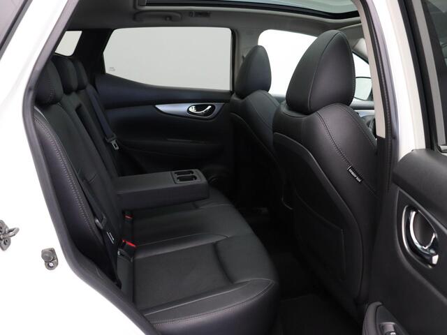 Nissan QASHQAI 1.3 DIG-T Tekna | Trekhaak | Rondomzicht camera | Climate control | Lederen bekleding | Panoramadak | Elektrische bestuurder stoel |
